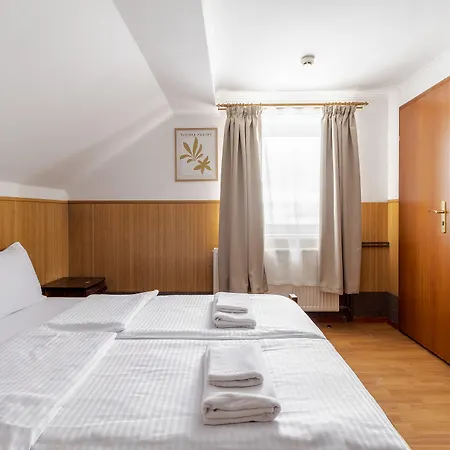 Hotel Robert