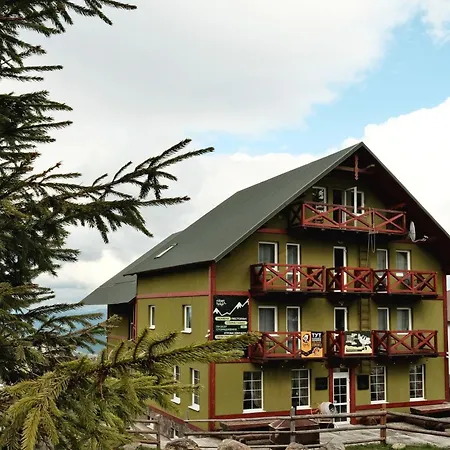 Robert Hotel Drahobrat